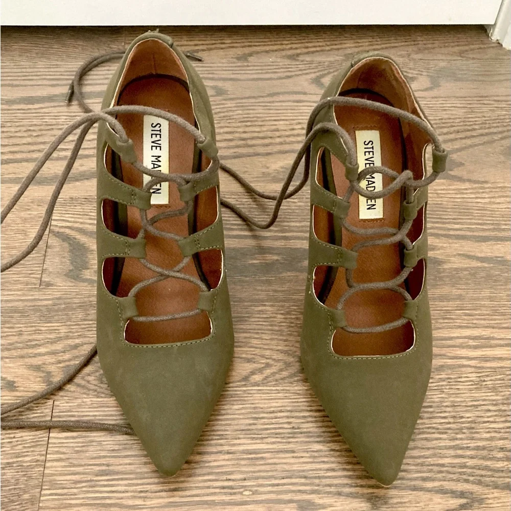 Steve Madden Heels Size 6 - Picture 3 of 4